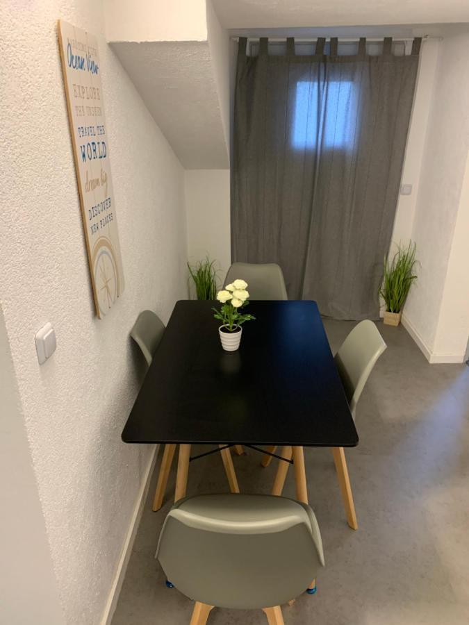 Cityapartment Platinum Mit Balkon Bzw,Terrasse Bielefeld Eksteriør billede